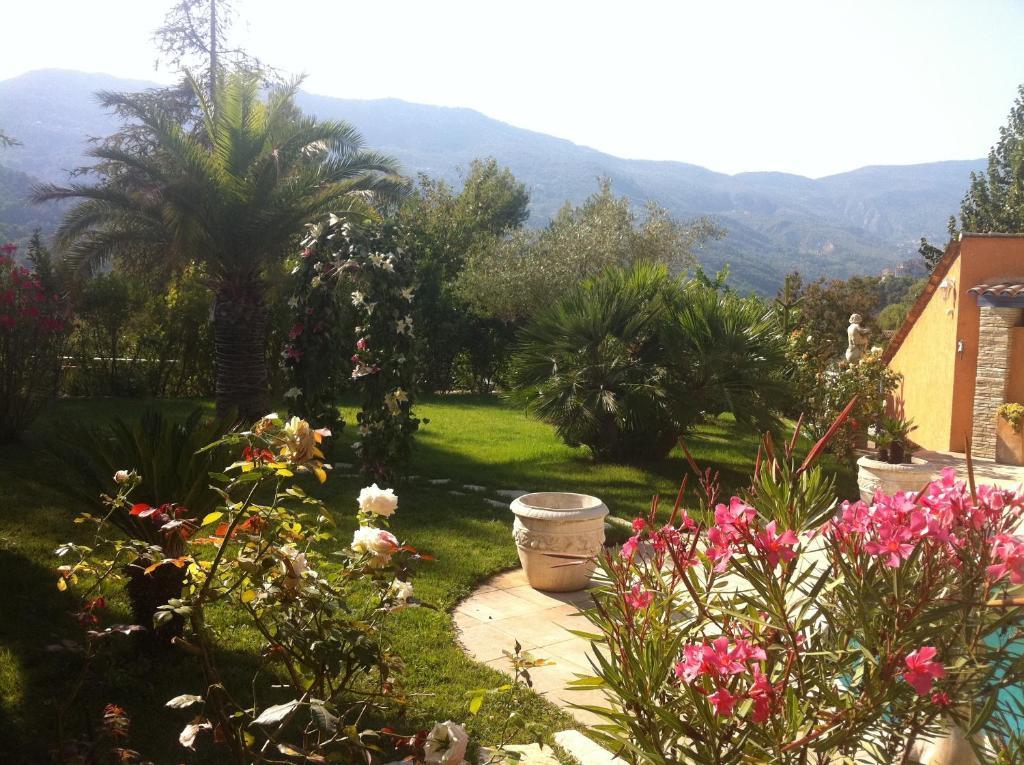 Villa Cyriel Contes (Alpes-Maritimes) Exterior foto